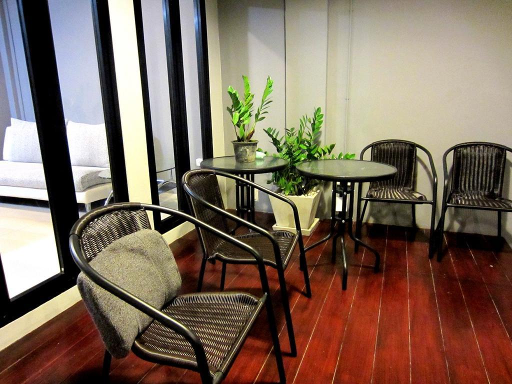 Eden Walking Street Hostel Chiang Mai Zewnętrze zdjęcie