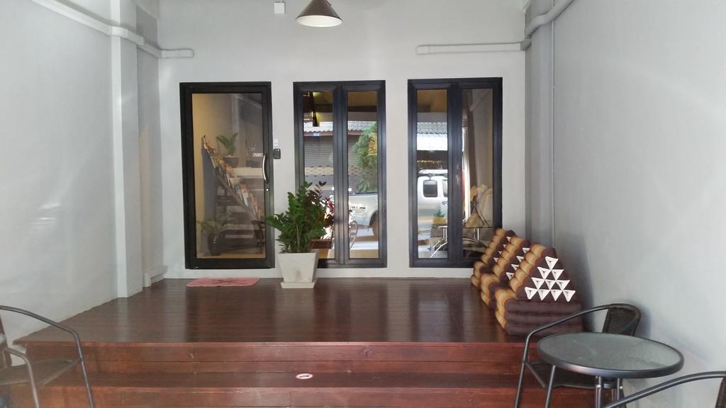Eden Walking Street Hostel Chiang Mai Zewnętrze zdjęcie