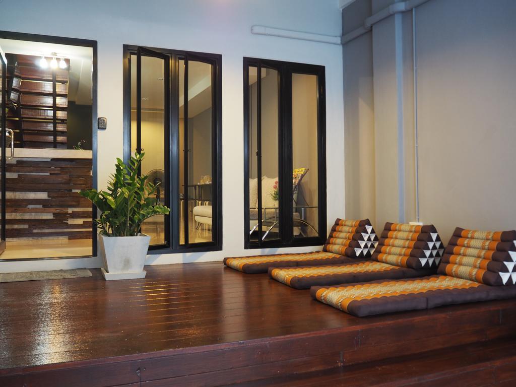 Eden Walking Street Hostel Chiang Mai Zewnętrze zdjęcie