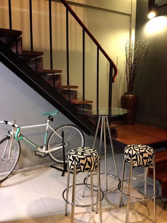 Eden Walking Street Hostel Chiang Mai Zewnętrze zdjęcie