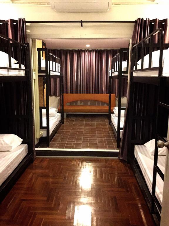 Eden Walking Street Hostel Chiang Mai Pokój zdjęcie