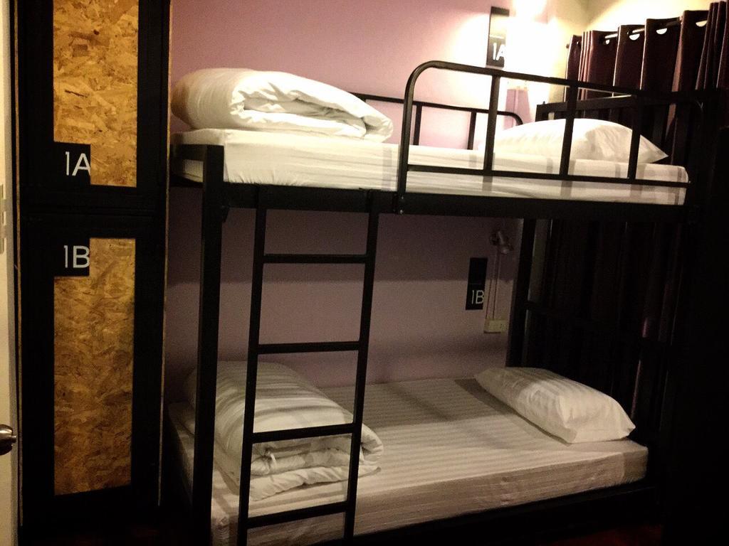 Eden Walking Street Hostel Chiang Mai Pokój zdjęcie