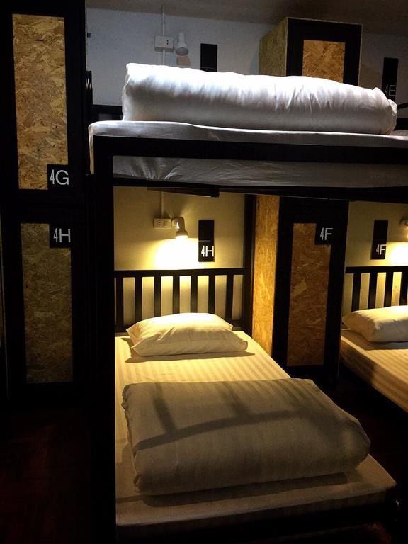 Eden Walking Street Hostel Chiang Mai Pokój zdjęcie