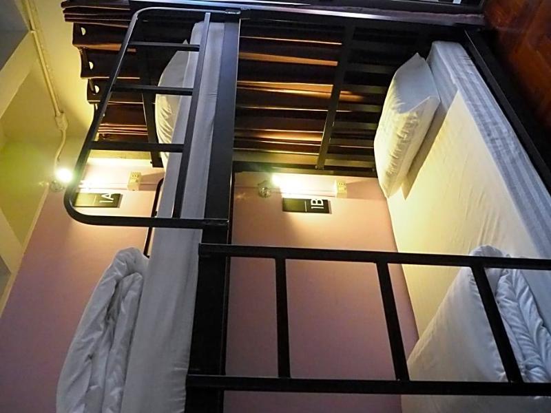 Eden Walking Street Hostel Chiang Mai Zewnętrze zdjęcie